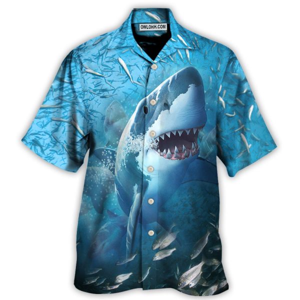 Shark Swims Through Baitfish Shoal - Hawaiian Shirt Jezsport.com