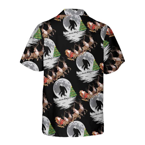 Bigfoot & Santa Claus On Christmas Day Hawaiian Shirt, Funny Christmas Shirt Jezsport.com