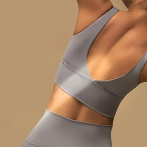Lycra Top Women Yoga Sports Bra Gym Fitness Crop Top Bras For Women Underwear Deep V Beautiful Back Chest Pad Removable