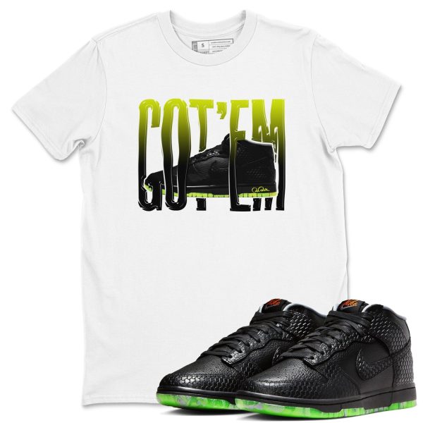 Wiggling Gotem Special Halloween Costume Short Sleeve Sneaker Tee Match To Match Dunks Mid Halloween Jezsport.com