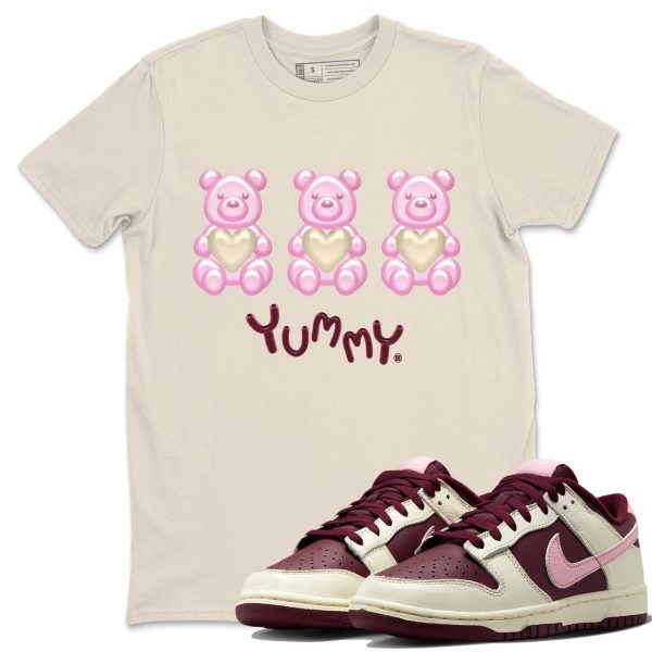 Yummy Bear Unisex Short Sleeve T-Shirt - Sneaker Shirt To Match Dunks Valentines Day Jezsport.com