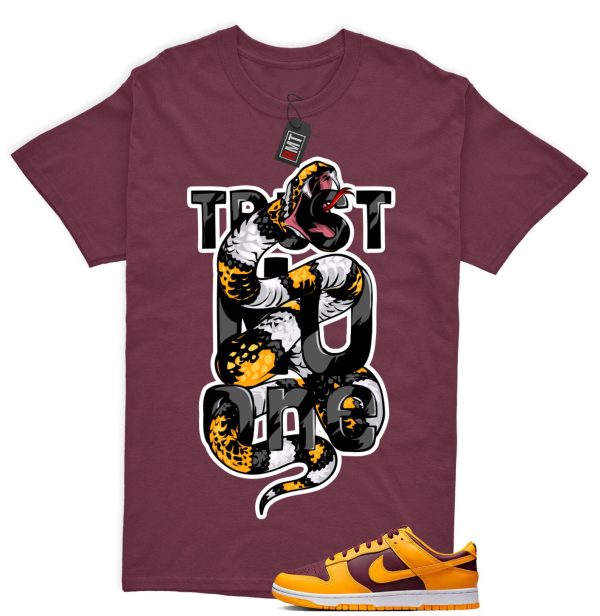 Dunk Arizona Maroon Yellow Matching T-shirt - Trust No One Tee Match Dunk Arizona Maroon Jezsport.com