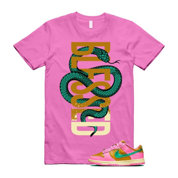 Dunk Parris Goebel Playful Pink Multi Color Bronzine Clear Jade Luminous Green Low QS T Shirt Match SNAKEBLS ,FN2721-600 Jezsport.com