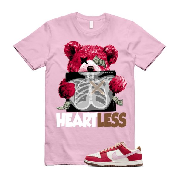 Dunk Bacon Low PRM Sport Red Sheen Sail Medium Brown White T Shirt Match HEART ,FB7910-600 Jezsport.com